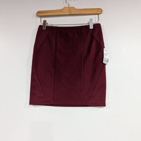 *3/$10* BNWT Forever 21 Ribbed Bodycon Mini Skirt Burgundy Size Small - Picture 1 of 4